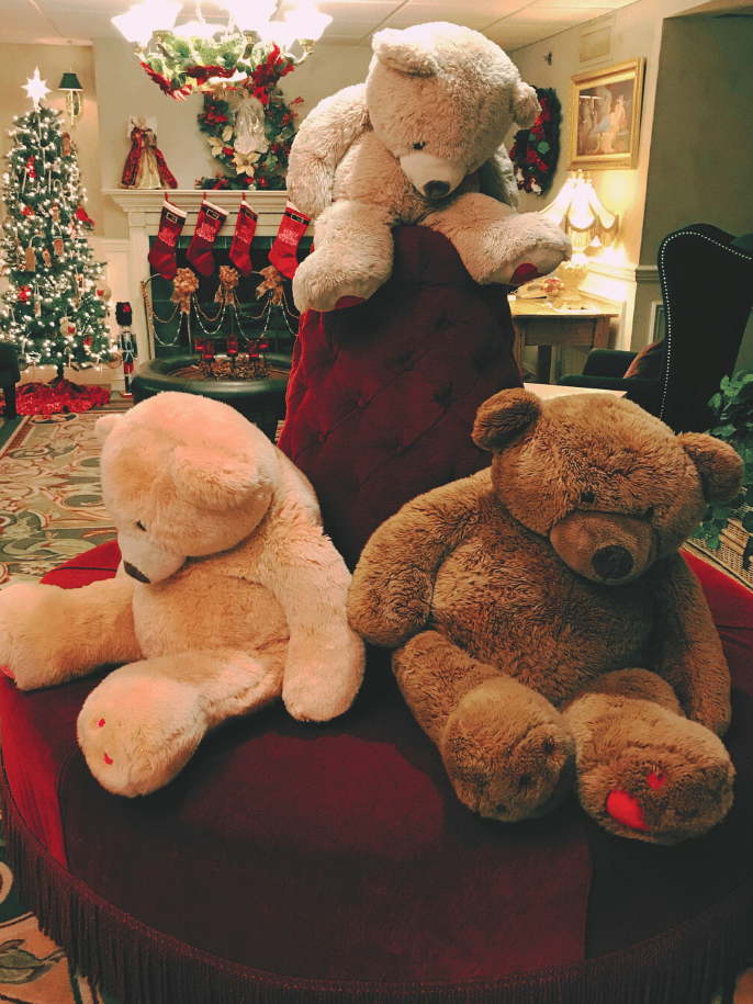 christmas in branson giant teddy bears